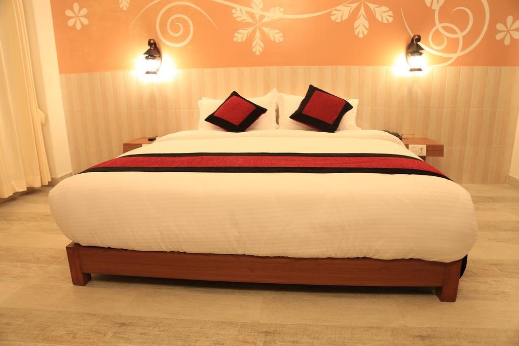 פוקהרה Hotel City Inn - Mountain View מראה חיצוני תמונה